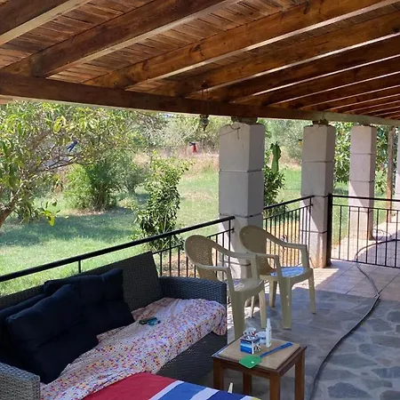 Farm House Manolada *